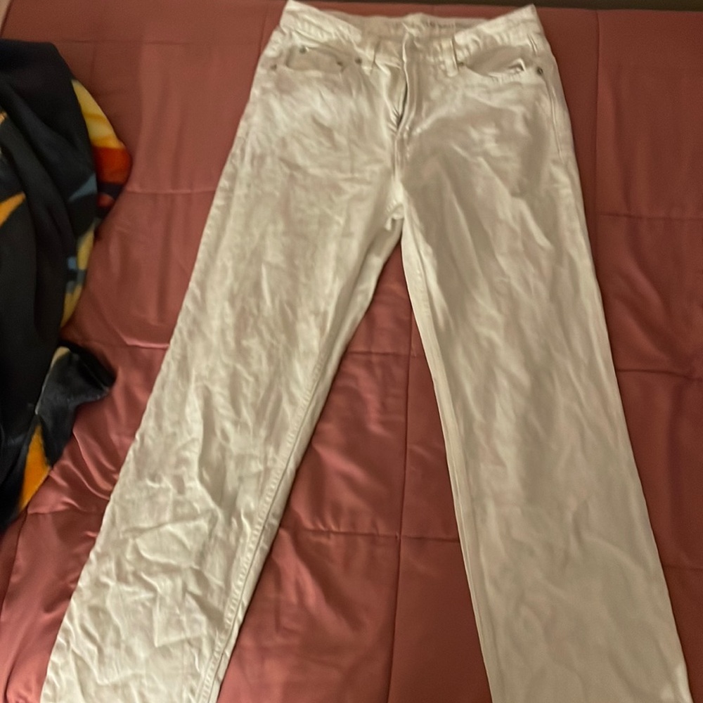Very light yellow straight-leg jeans